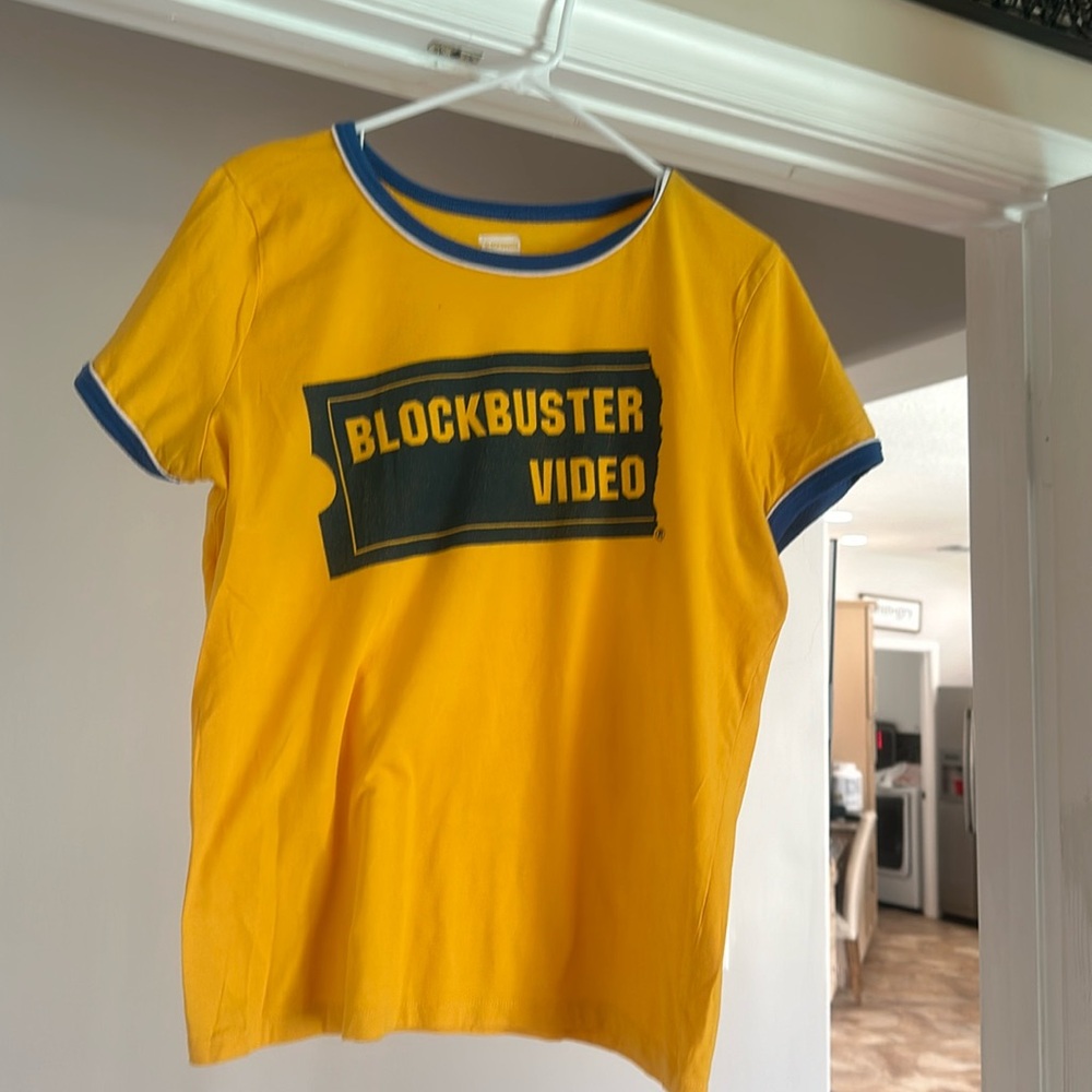 Blockbuster T-shirt great condition